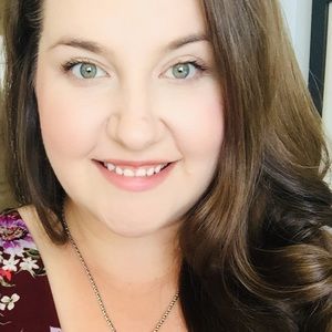 Meet your Posher, Yvonne